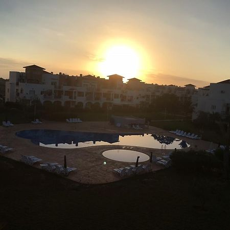 Appartement El Bahia Saidia Destine Uniquement Aux Couple Maries, Celibataires S'Abstenir ภายนอก รูปภาพ